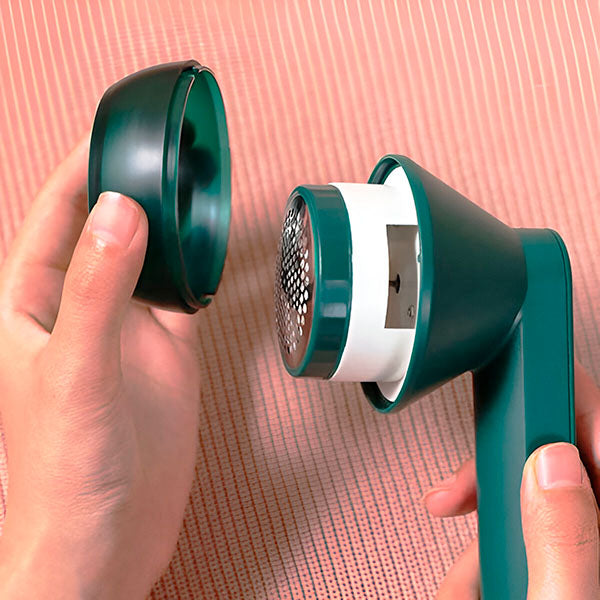 Punjivi aparat za uklanjanje dlačica sa tkanina za savršenu odeću | FUZZOFF