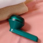 Punjivi aparat za uklanjanje dlačica sa tkanina za savršenu odeću | FUZZOFF