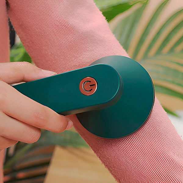 Punjivi aparat za uklanjanje dlačica sa tkanina za savršenu odeću | FUZZOFF